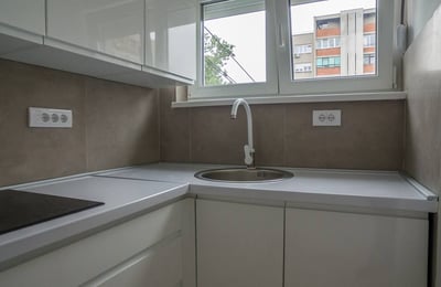 Rental of a cozy 3-room apartment, 50 m², Vračar, Belgrade, Serbia